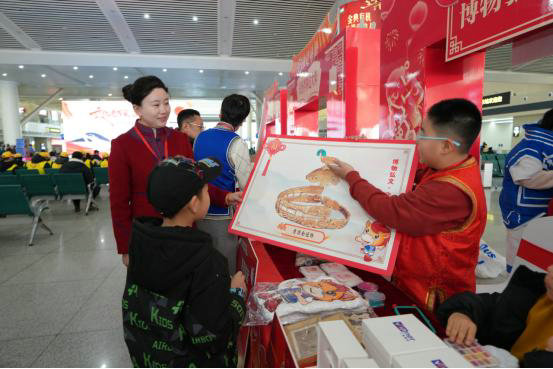 1770015104576324.jpg 春運(yùn)4.jpg