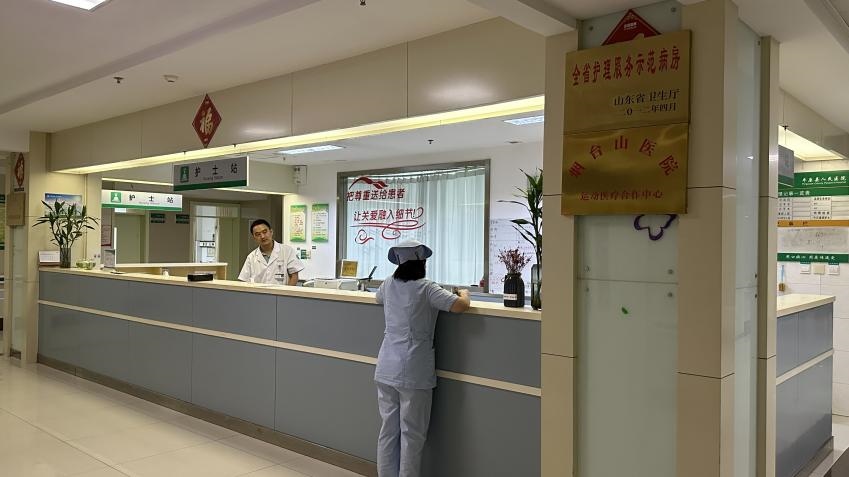 平原縣第一人民醫(yī)院住院部脊柱關(guān)節(jié)外科、手足外科病區(qū)。人民網(wǎng) 喬姝攝