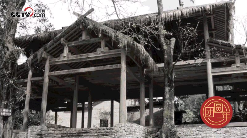 △ 云南省騰沖市清水鄉(xiāng)三家村的司莫拉佤族村曾經(jīng)是貧困村，隨著國家脫貧攻堅、鄉(xiāng)村振興的推進，這個小村寨舊貌換新顏，變成了名副其實的美麗鄉(xiāng)村。