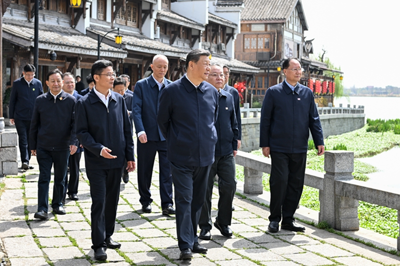 2024年3月19日，習(xí)近平總書記在湖南常德河街考察。