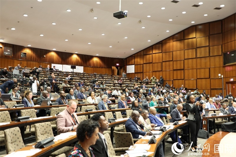 圖為對(duì)話會(huì)現(xiàn)場(chǎng)。人民網(wǎng)記者 戴楷然攝